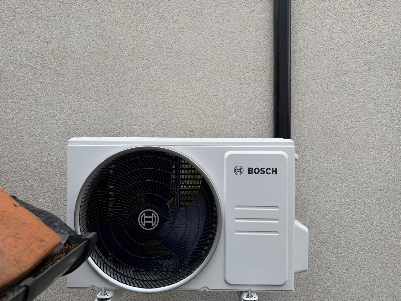 Bosch home air conditioning unit fitted in Northampton